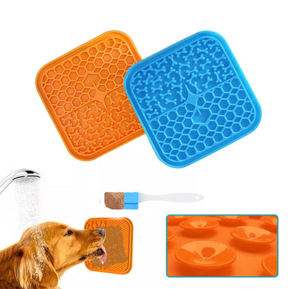 Silicone licking pad Pet Dog Lick Pad Bath Peanut Butter Slow Eating Licking Feeder Cats Lickmat Feeding Dog Lick Mat